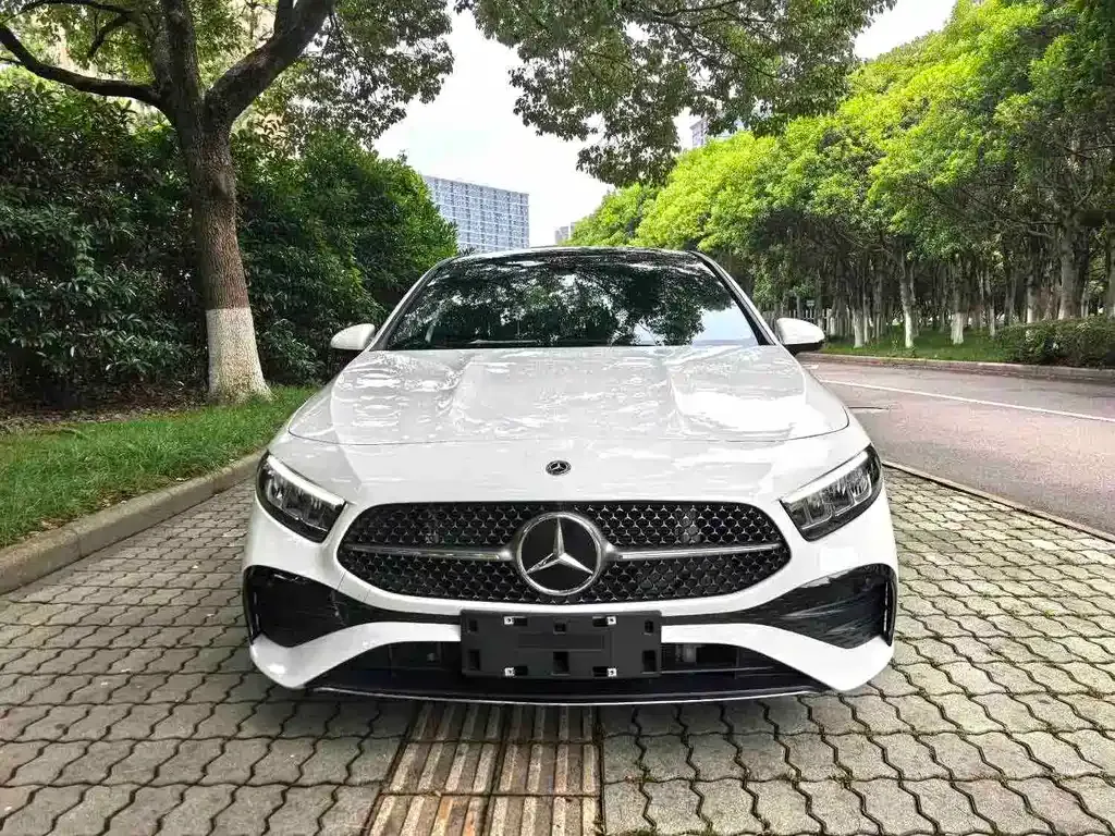 Mercedes-Benz A-Class — фото 10