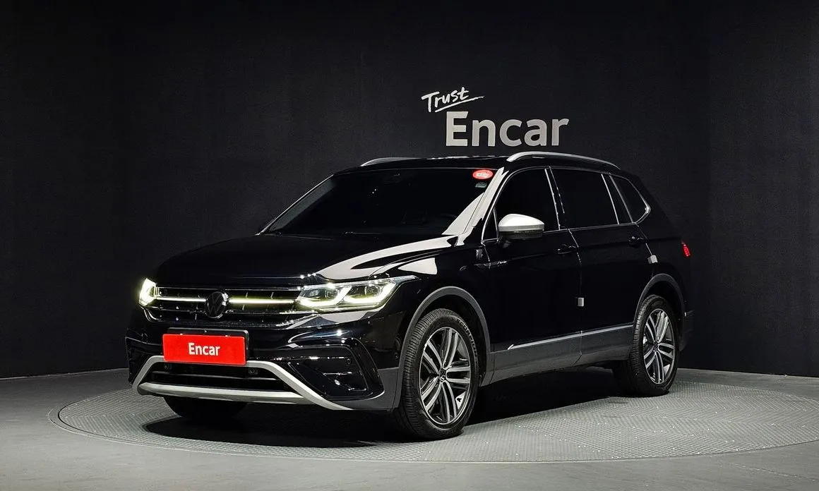 Volkswagen Tiguan 2.0 TSI Prestige 1