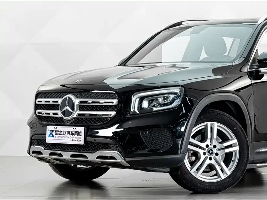 Mercedes-Benz GLB — фото 6