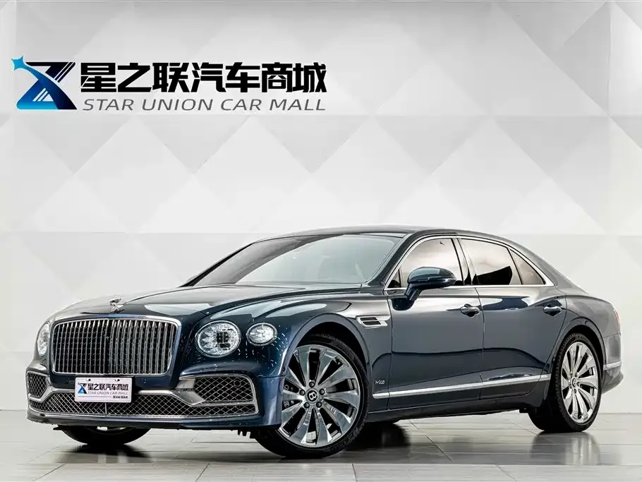 Bentley Flying Spur — фото 1