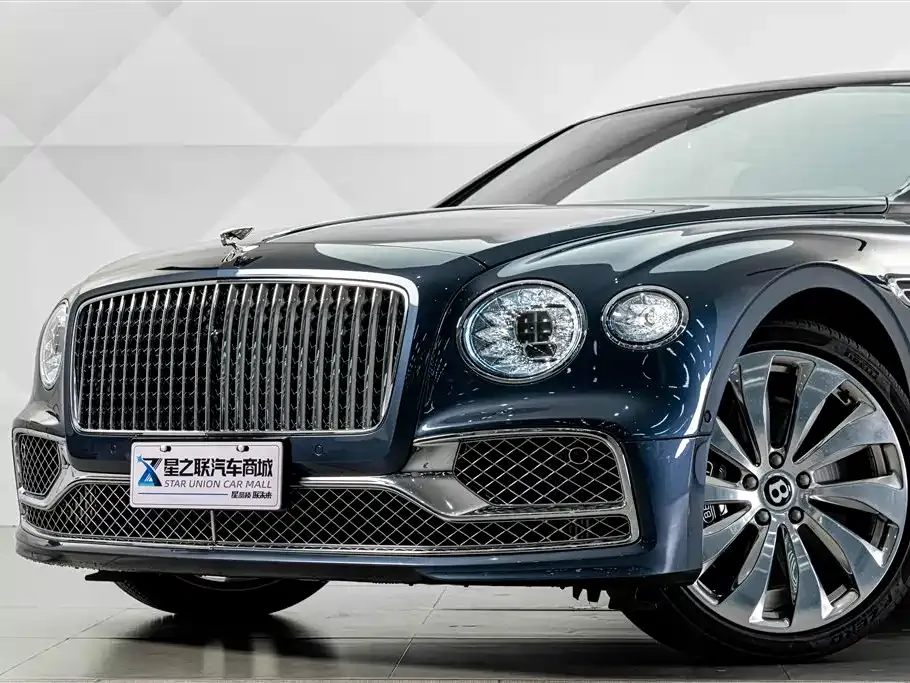 Bentley Flying Spur — фото 7