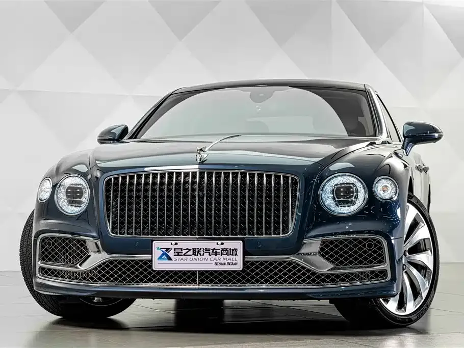 Bentley Flying Spur — фото 9