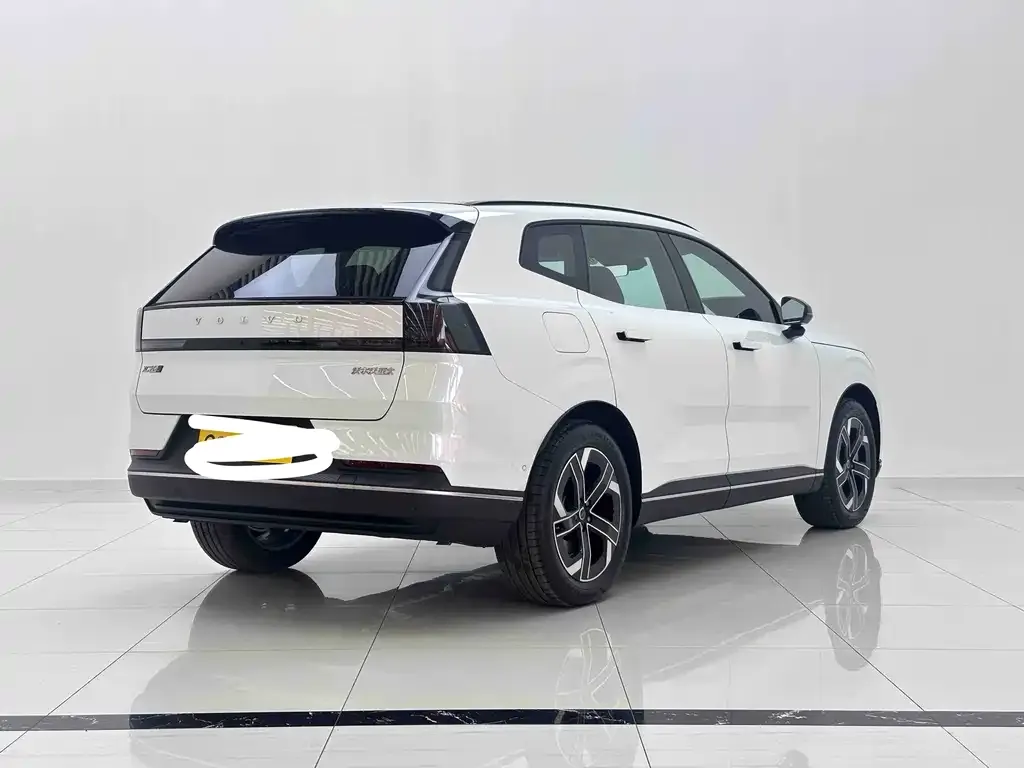 Volvo XC70 Plug-in Hybrid — фото 2