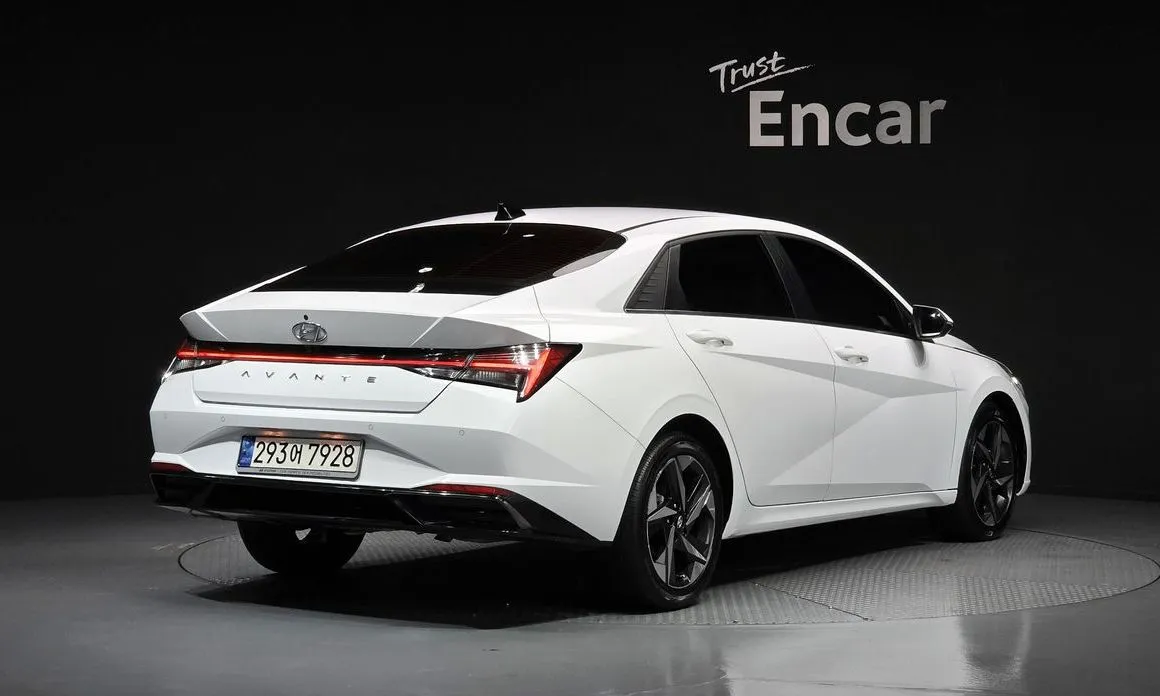 Hyundai AVANTE — фото 2