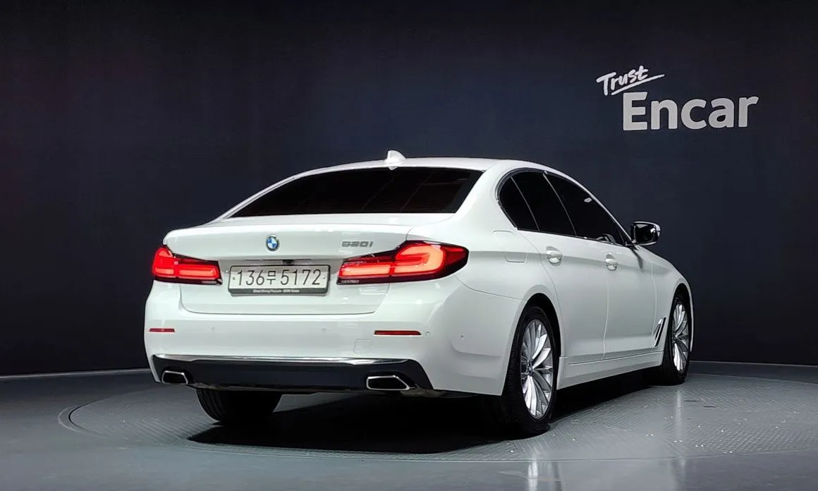 BMW 5-Series — фото 4
