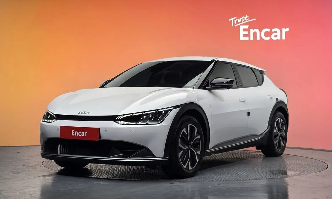 Kia EV6 — фото 1