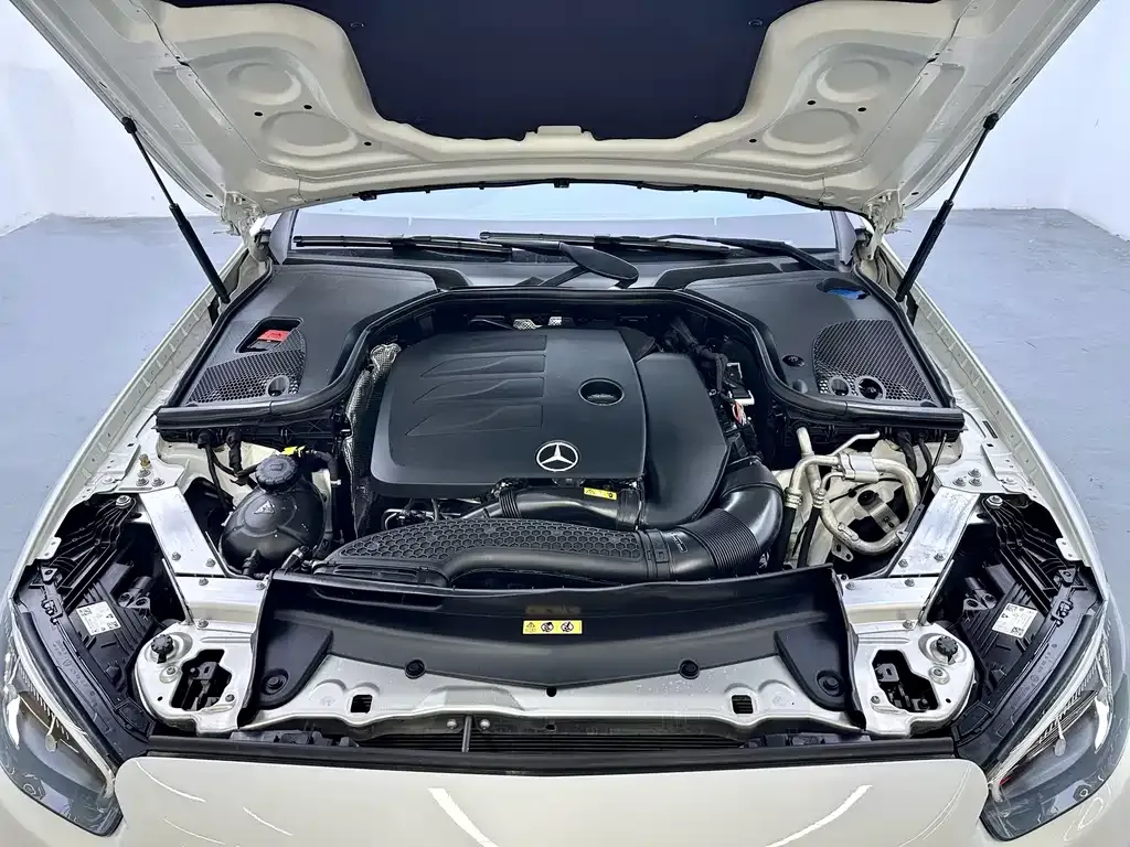 Mercedes-Benz E-Class (Import) — фото 9