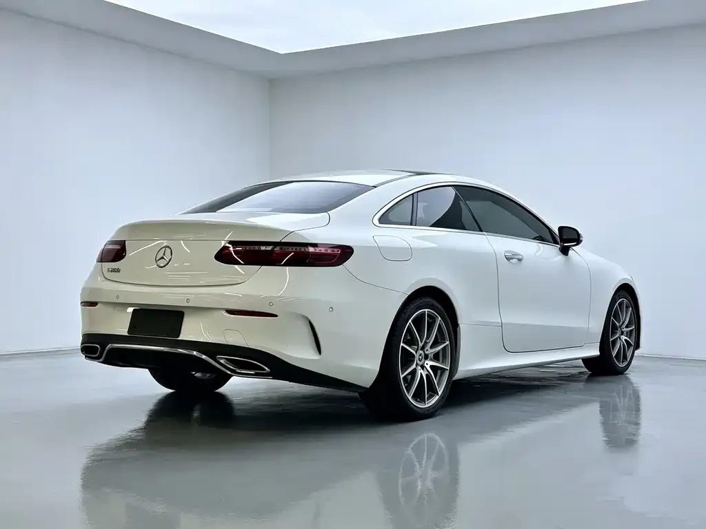 Mercedes-Benz E-Class (Import) — фото 3