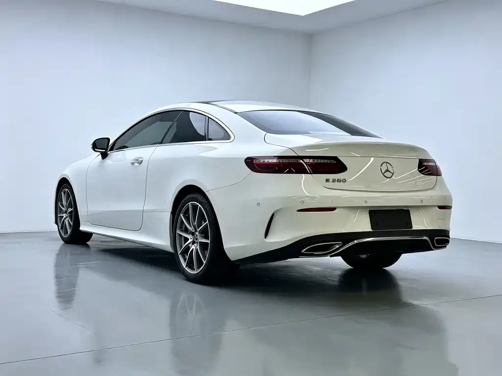 Mercedes-Benz E-Class (Import) — фото 5