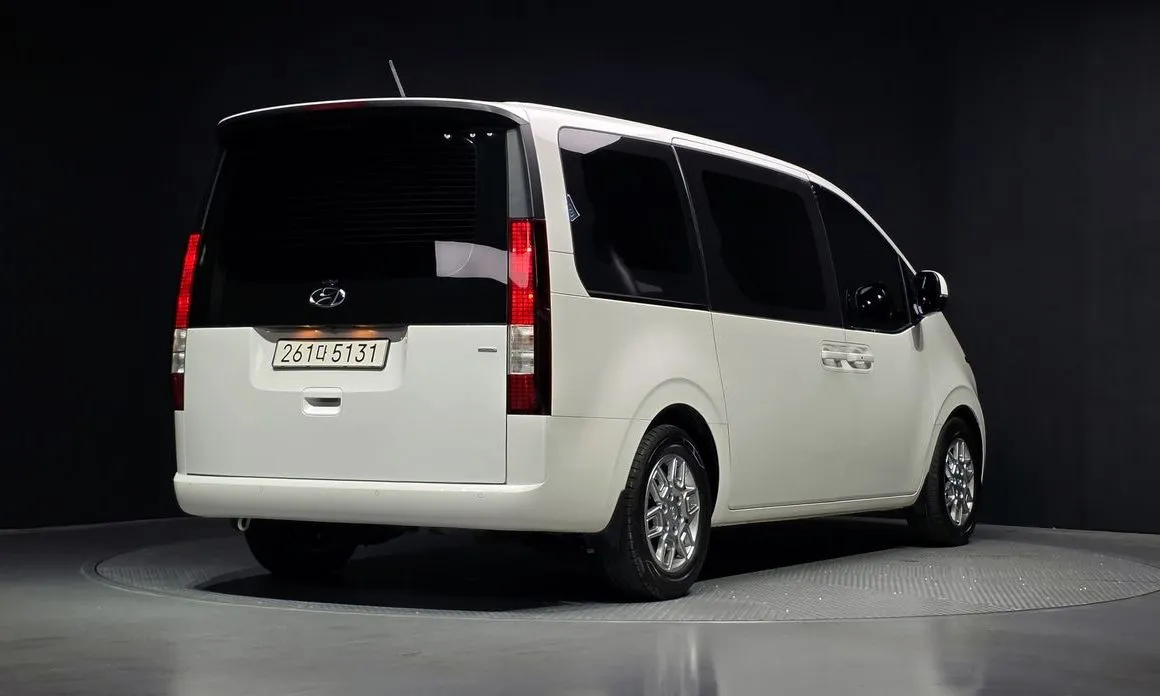Hyundai Staria — фото 6