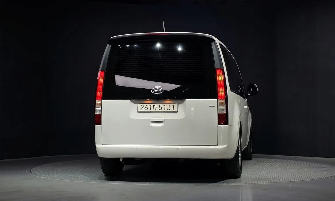 Hyundai Staria — фото 3