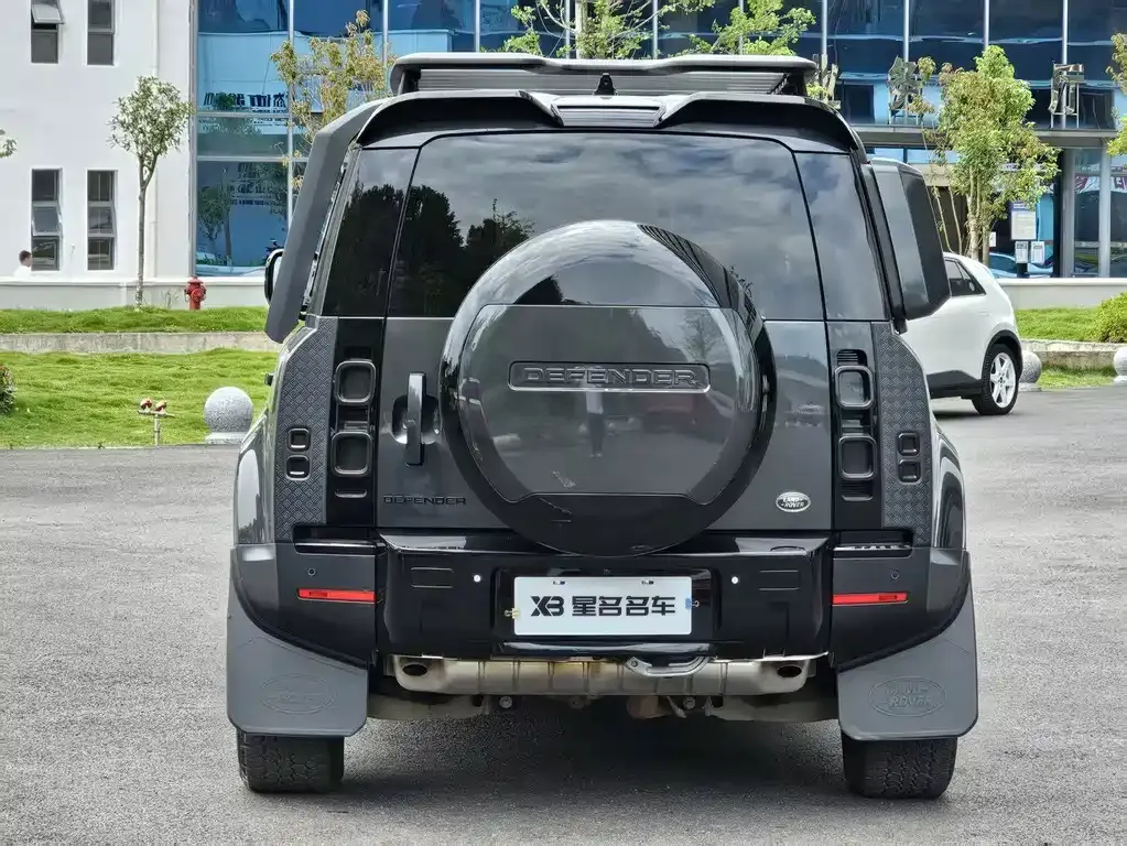 Land Rover Defender — фото 8