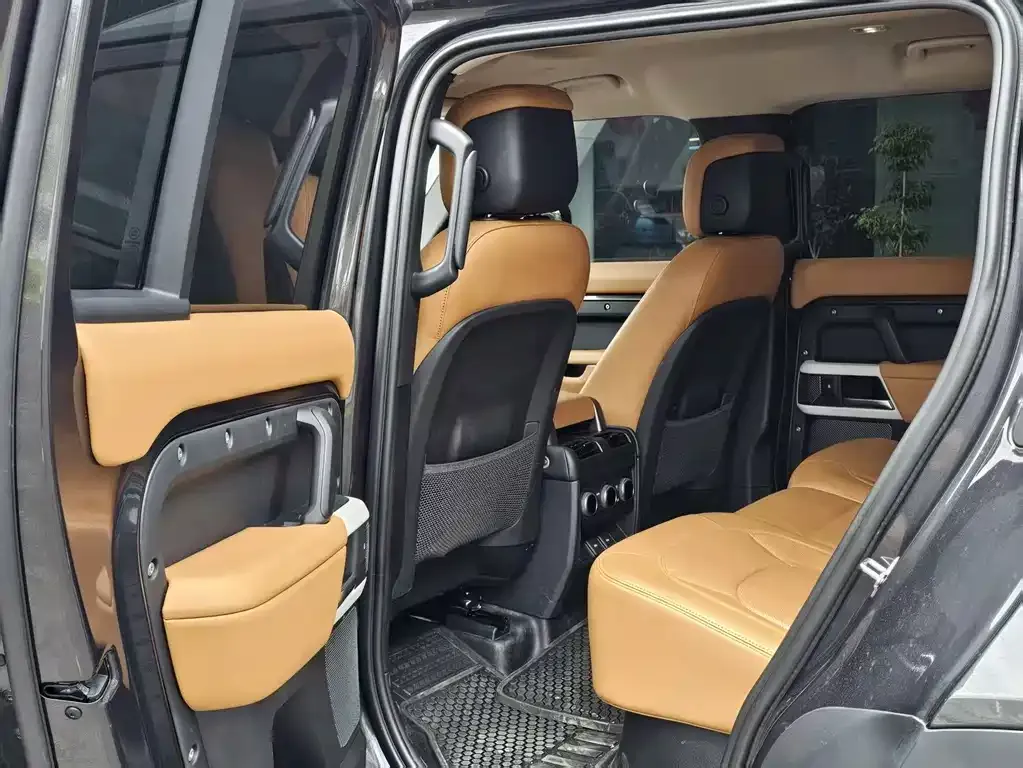 Land Rover Defender — фото 3