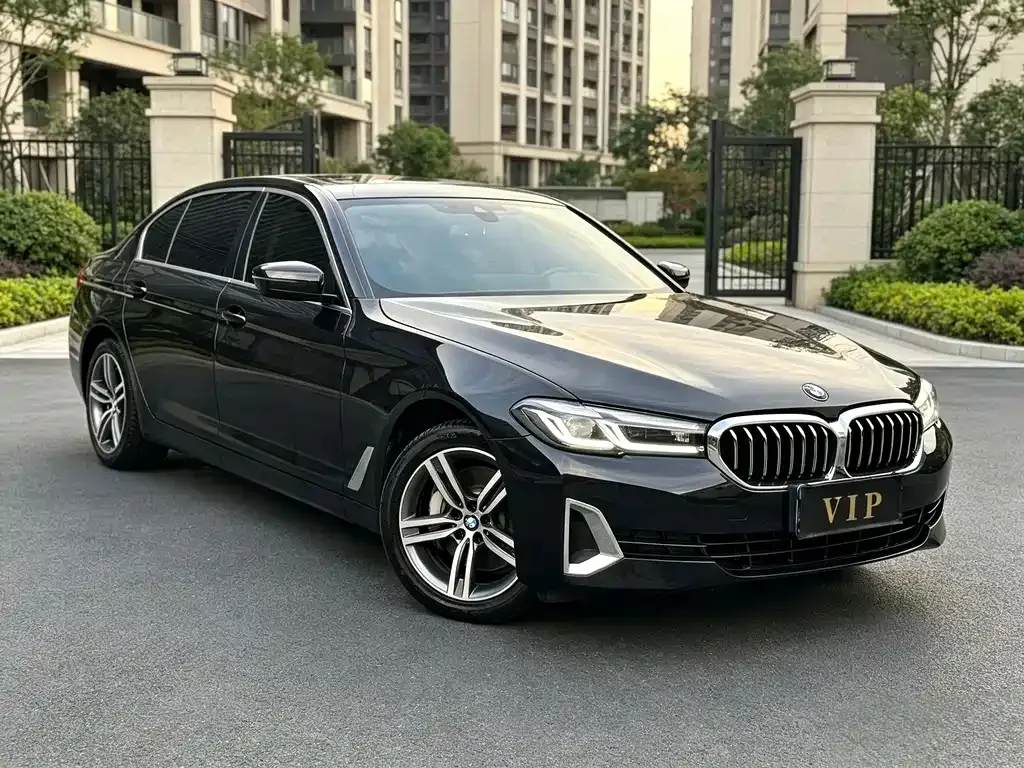 BMW 5 Series — фото 3