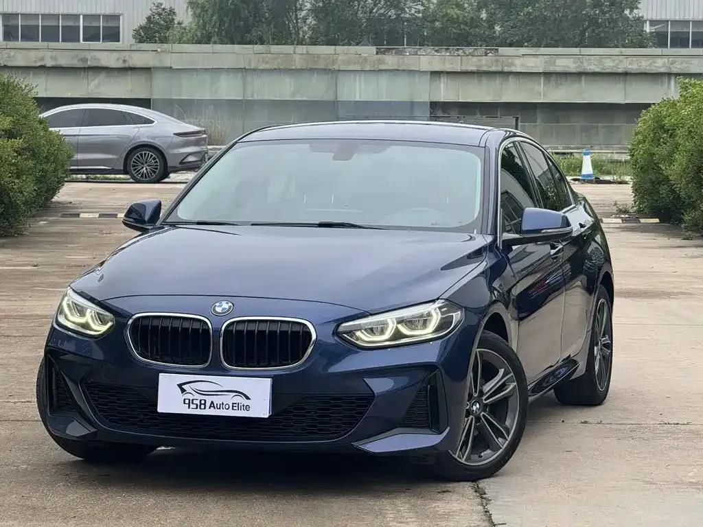 BMW 1 Series — фото 1