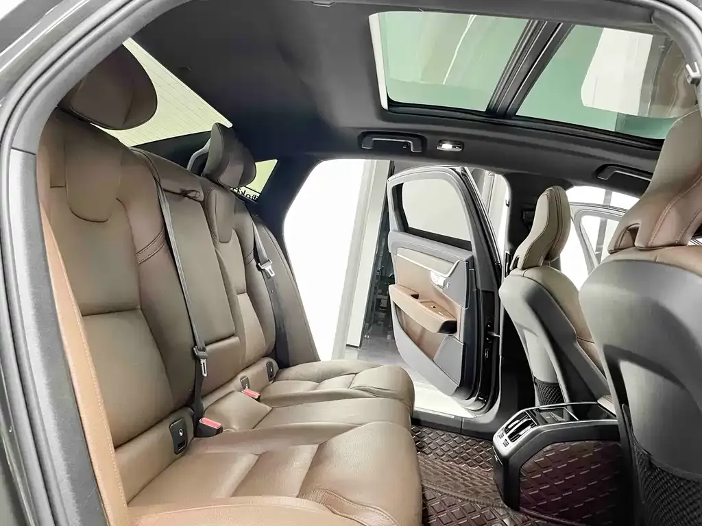 Volvo S90 — фото 4