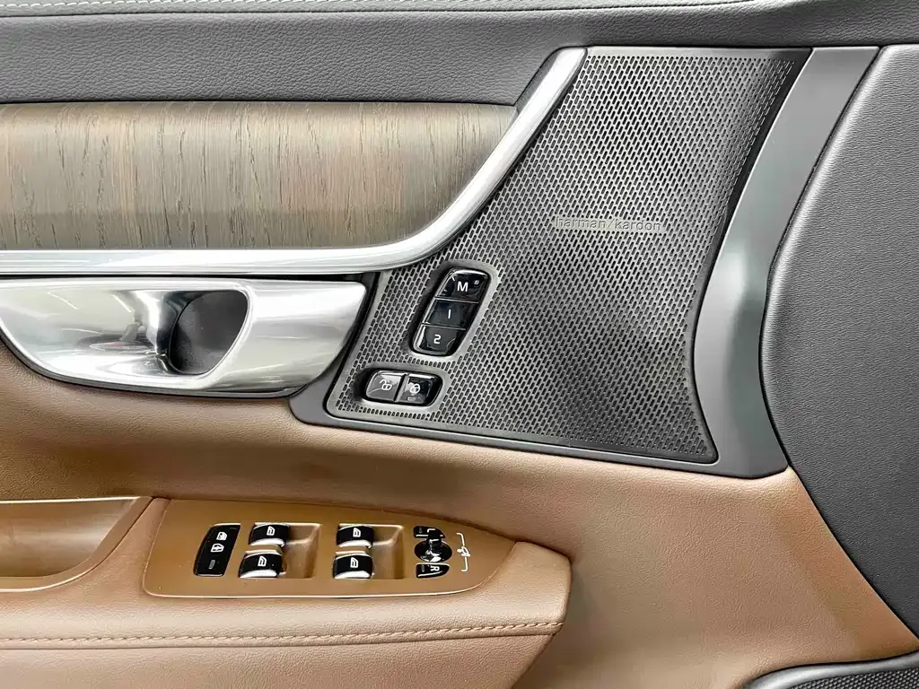 Volvo S90 — фото 10