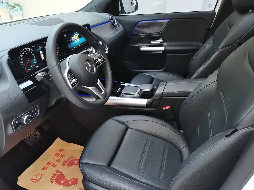 Mercedes-Benz GLA — фото 10