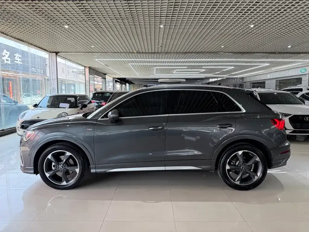 Audi Q3 — фото 4