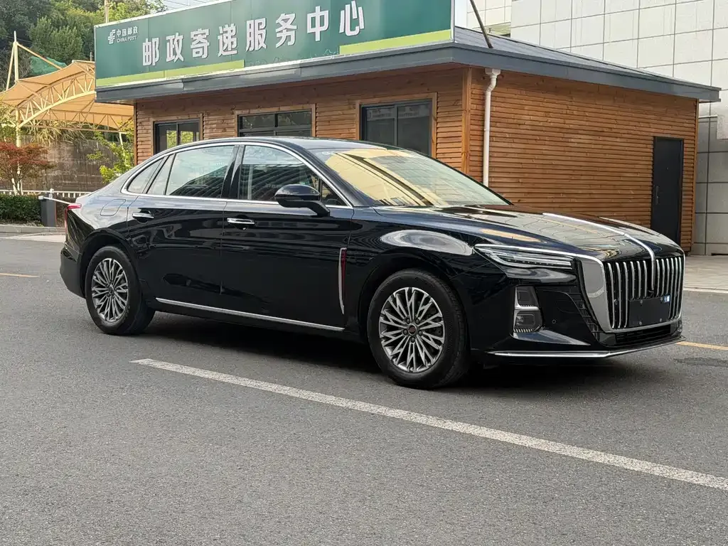 Hongqi H5 — фото 10