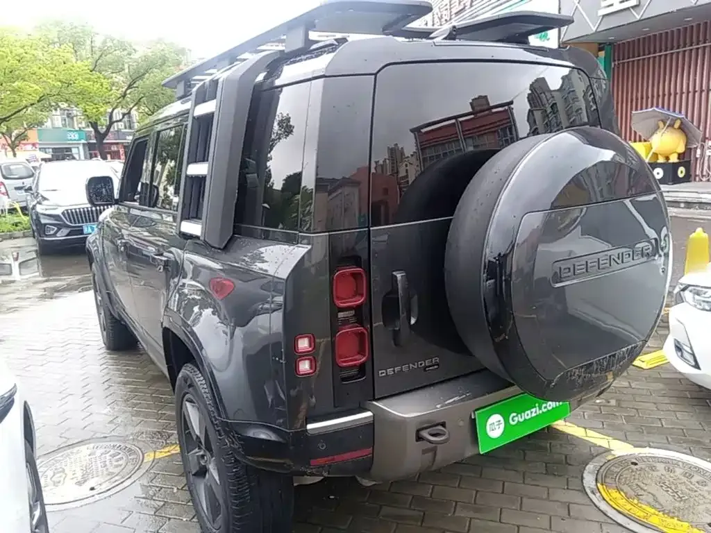 Land Rover Defender — фото 8