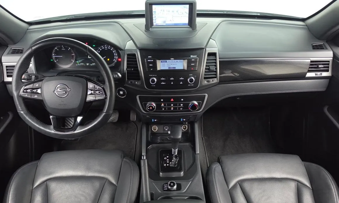 KG Mobility (Ssangyong) Rexton — фото 10