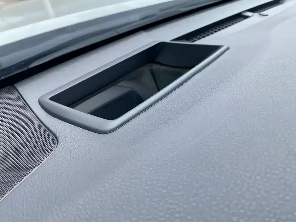 Toyota Camry — фото 2