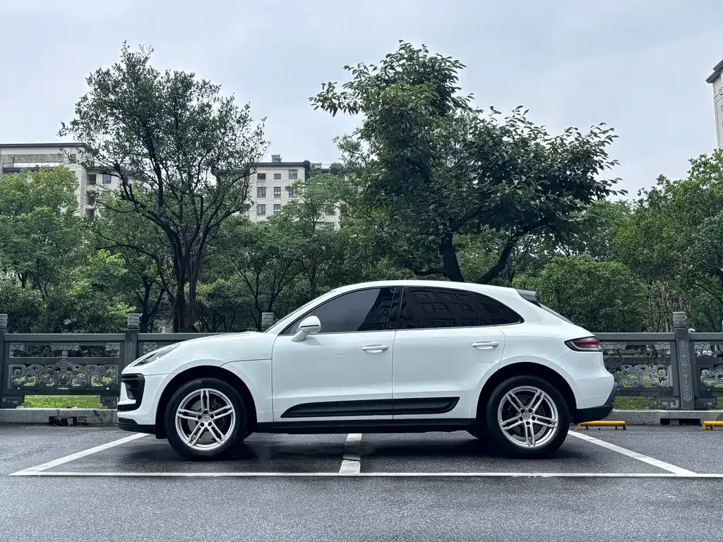 Porsche Macan — фото 10