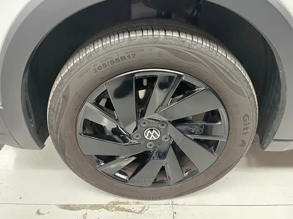 Volkswagen Tharu — фото 10