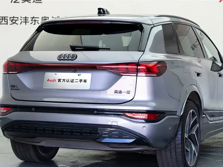 Audi Q6L e-tron — фото 8