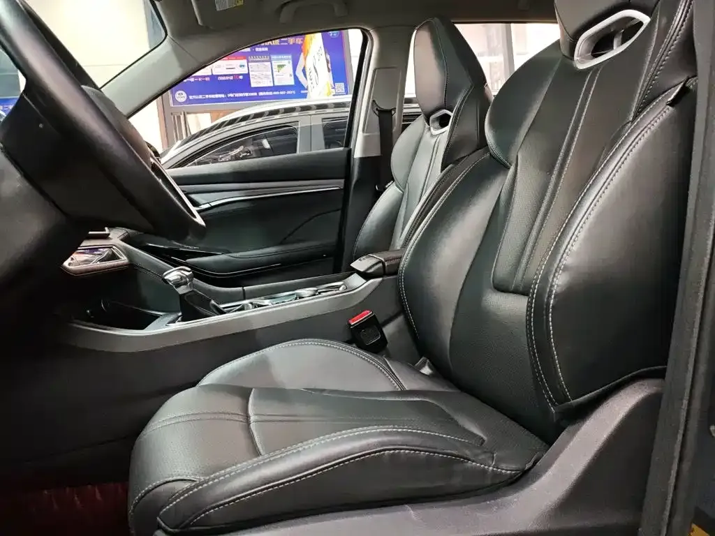 Changan CS75PLUS — фото 3