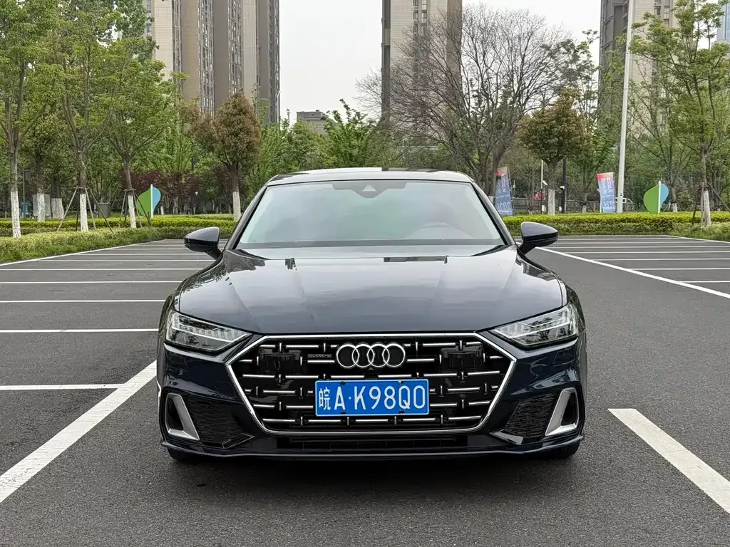 Audi A7L — фото 10