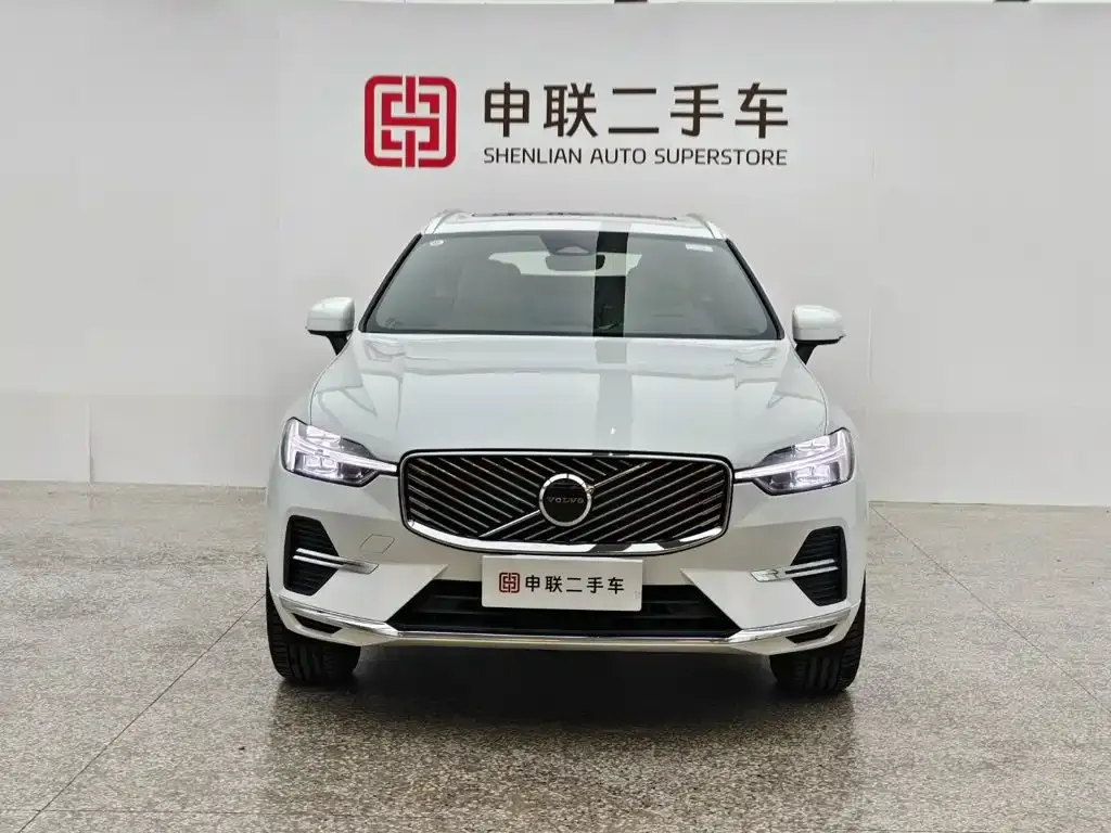 Volvo XC60 — фото 6