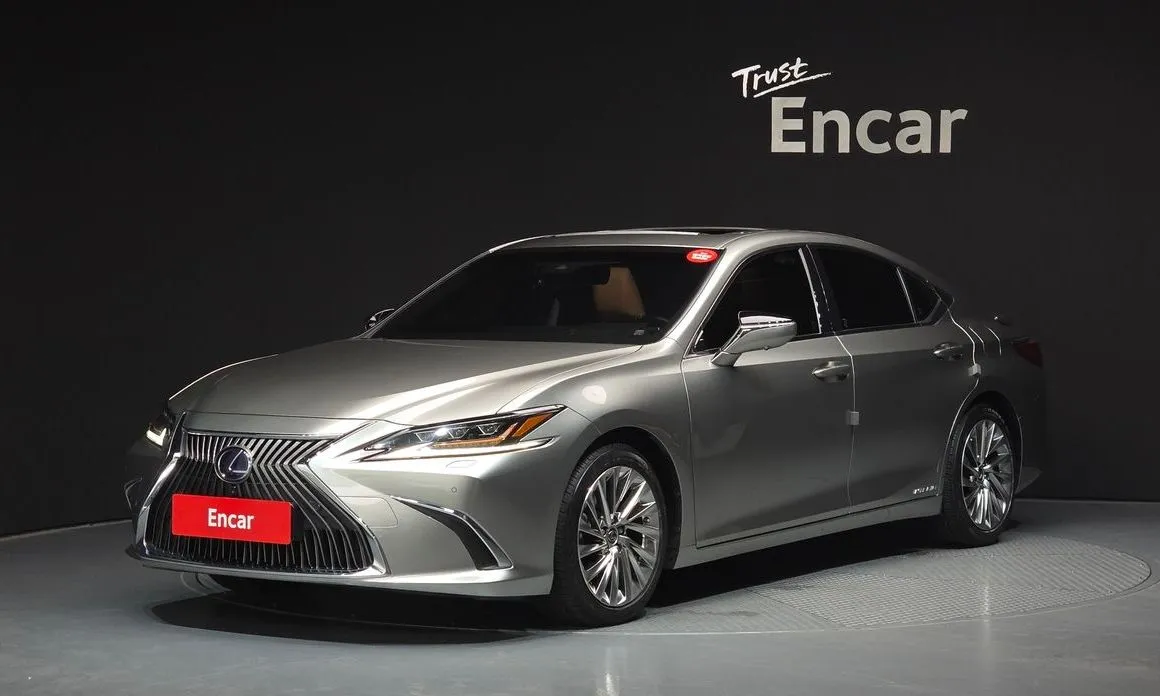 Lexus ES Executive 1