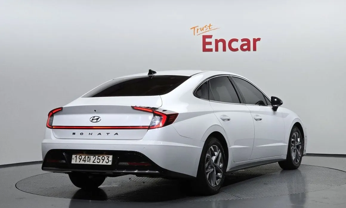 Hyundai Sonata 2022 из KR, фото 2