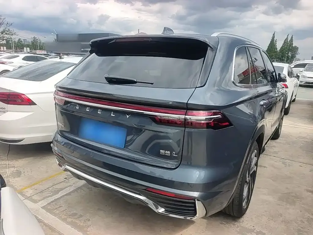 Geely Xingyue L — фото 4