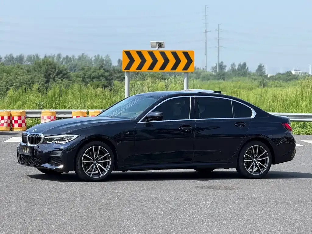 BMW 3 Series — фото 1