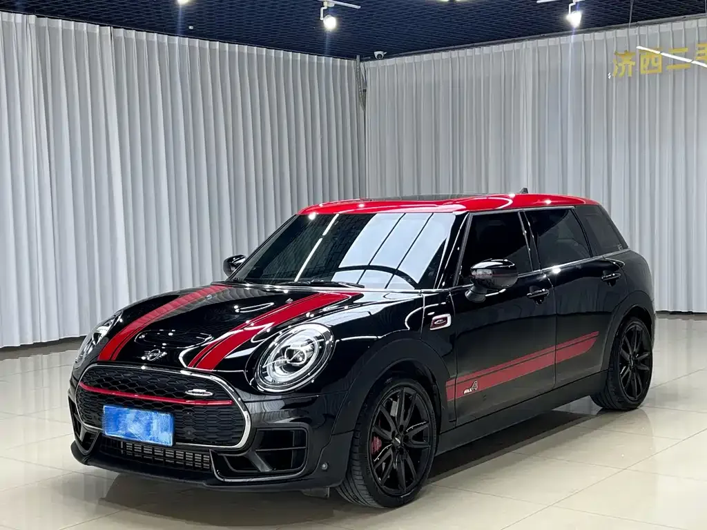 MINI Clubman JCW — фото 1