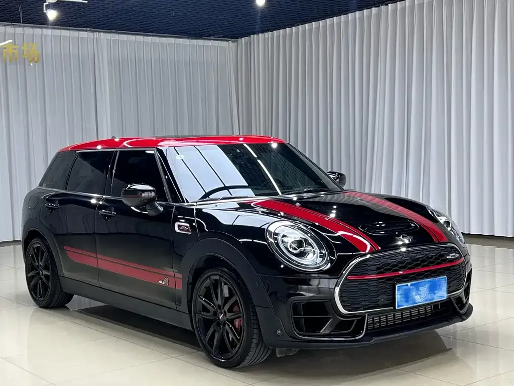 MINI Clubman JCW — фото 7