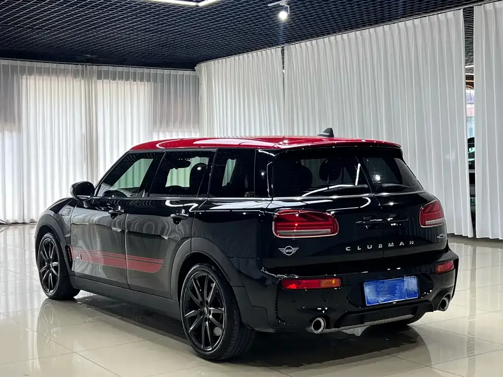MINI Clubman JCW — фото 10