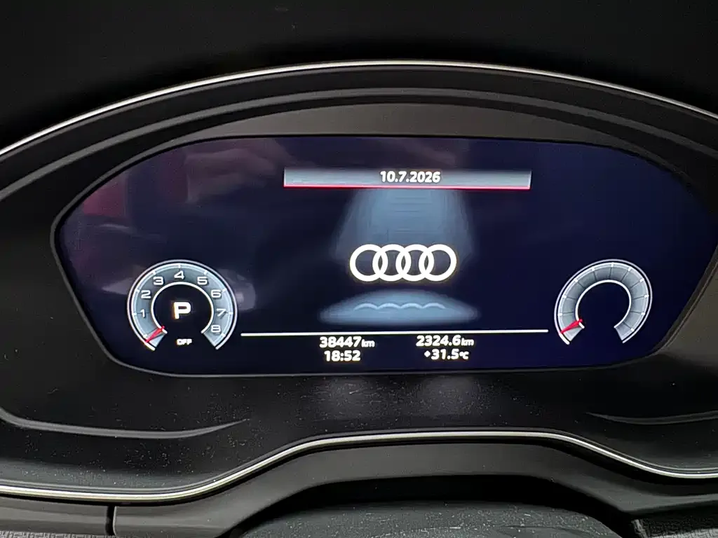 Audi Q5L — фото 2