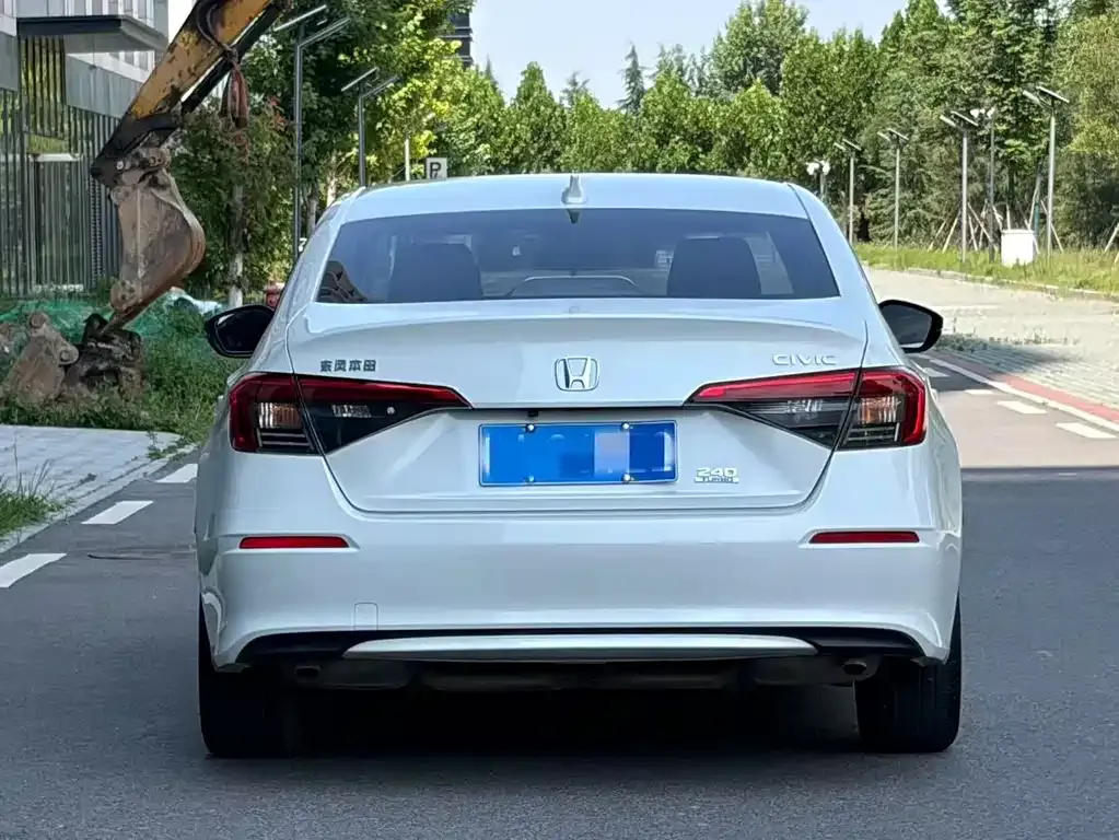 Honda Civic — фото 3