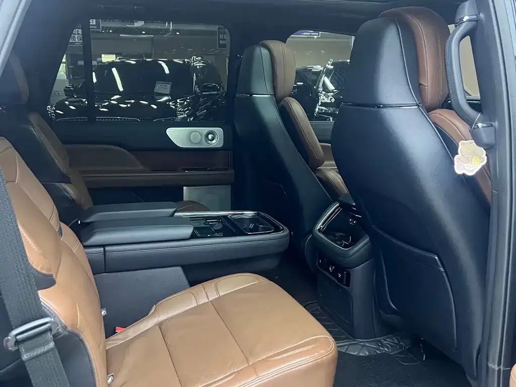 Lincoln Navigator 2022 из CN, фото 5