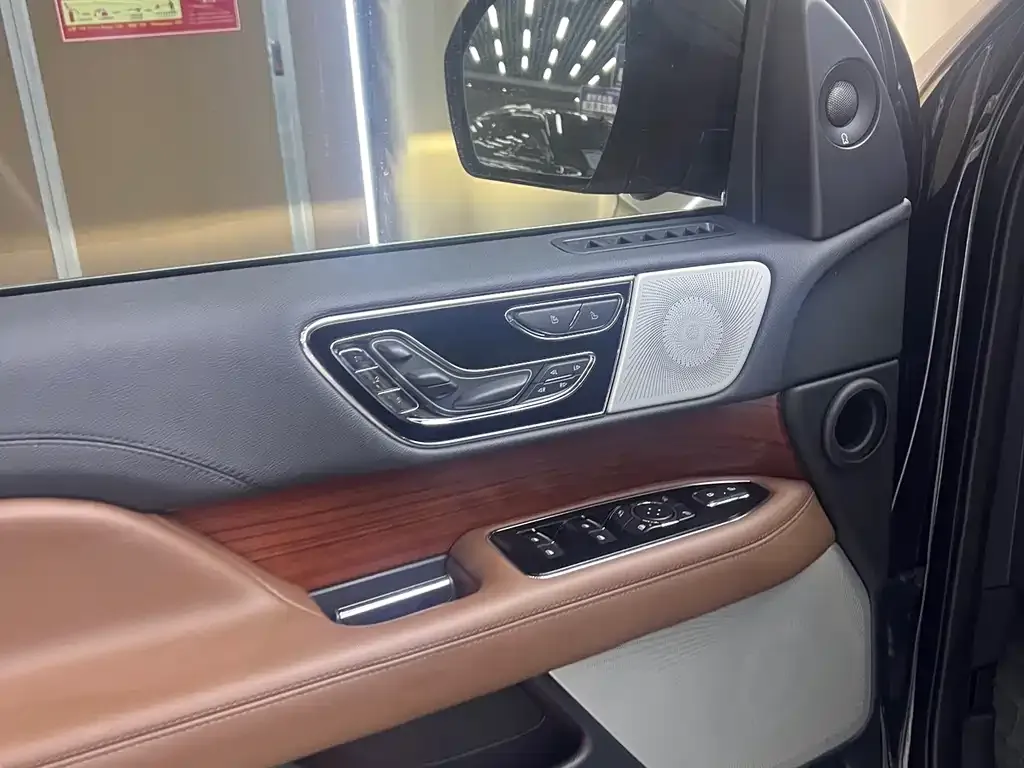 Lincoln Navigator 2022 из CN, фото 10