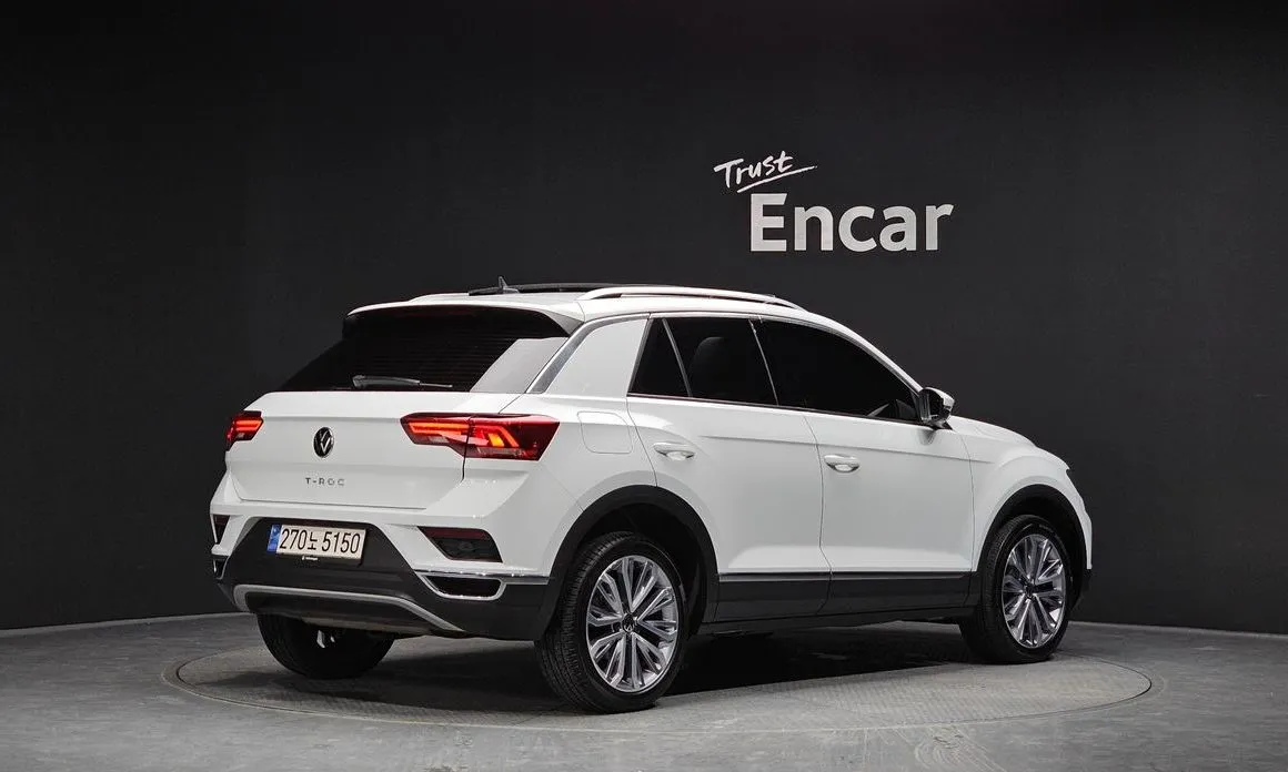 Volkswagen T-Roc — фото 2