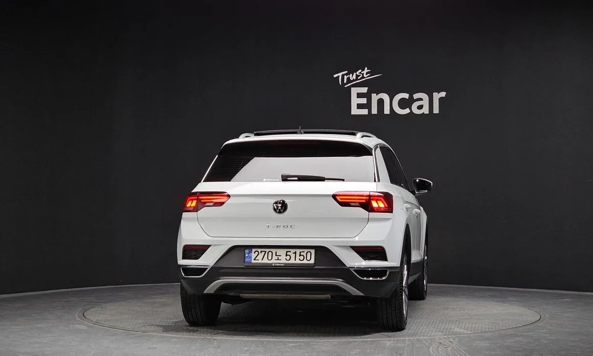 Volkswagen T-Roc — фото 5