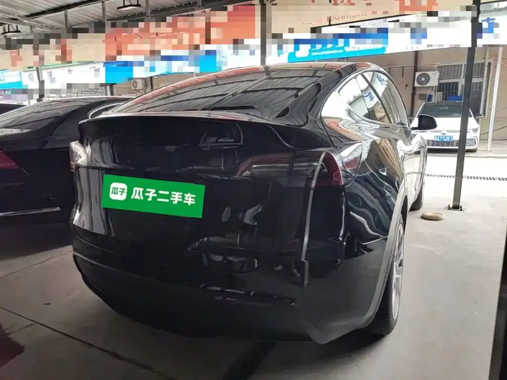Tesla Model Y — фото 5