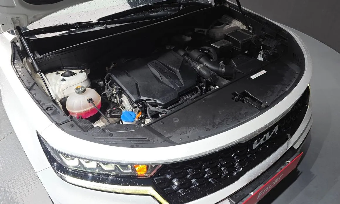 Kia Sorento — фото 10