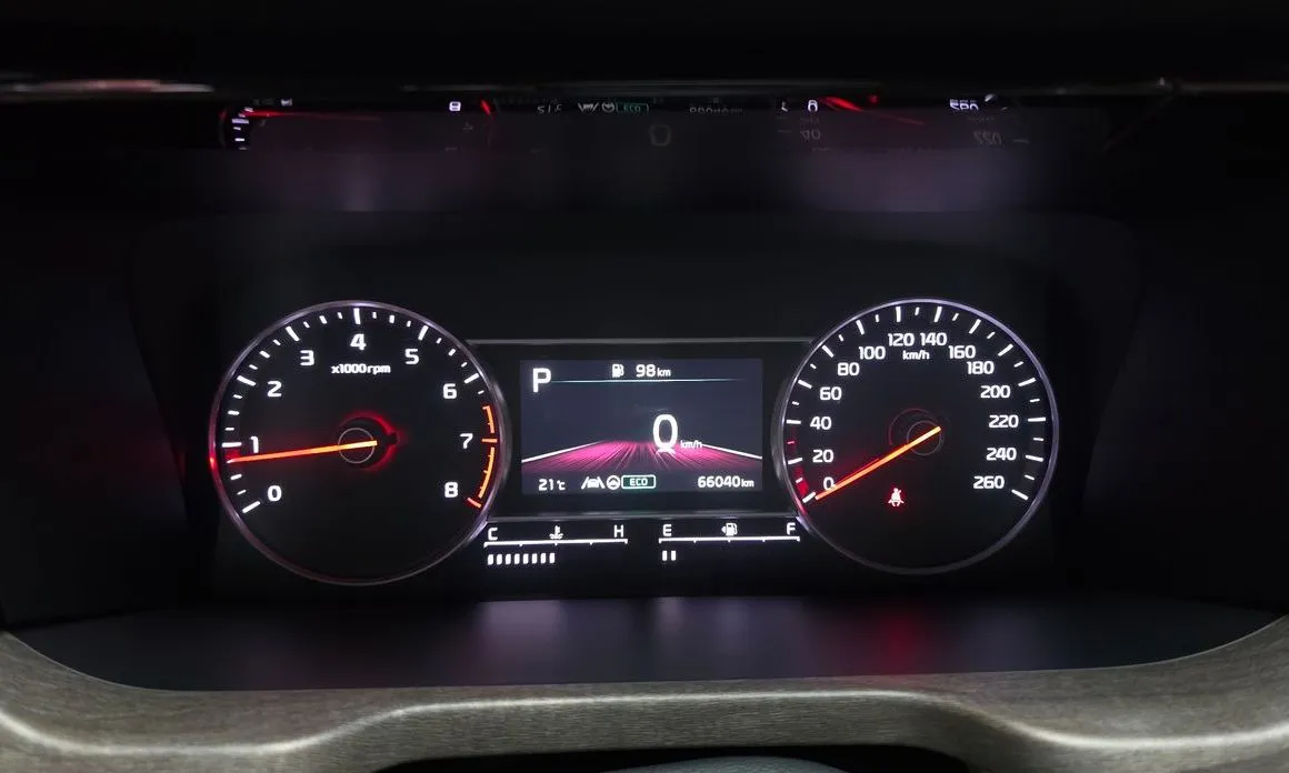 Kia Sorento — фото 6