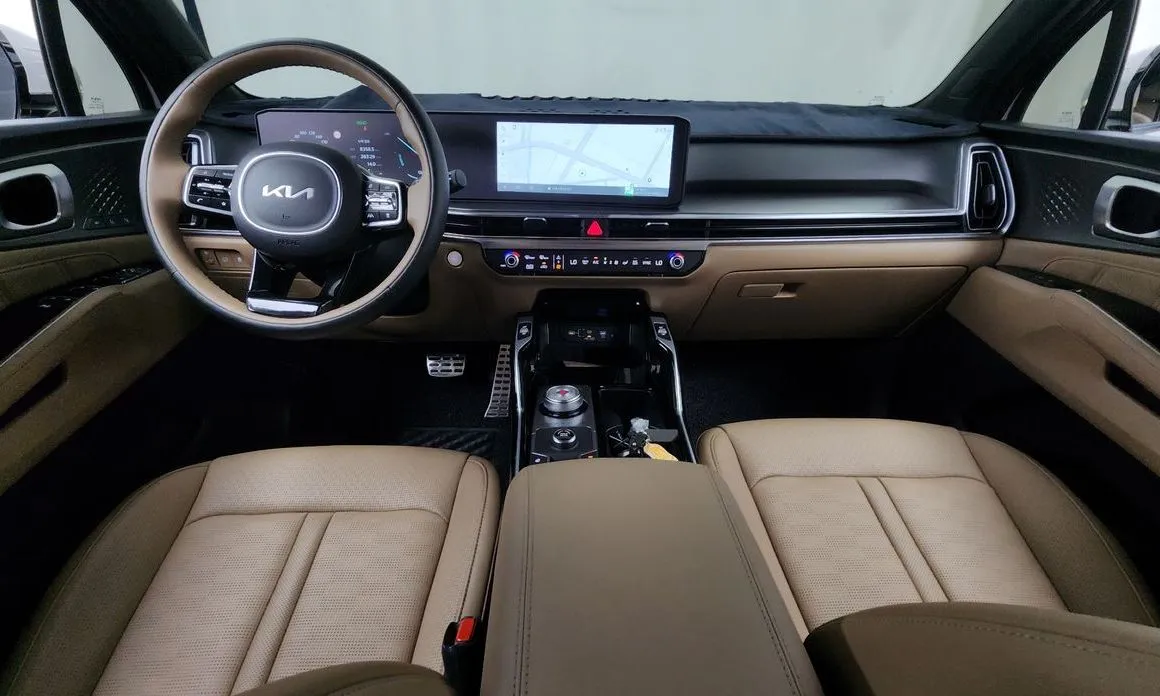 Kia Sorento — фото 6